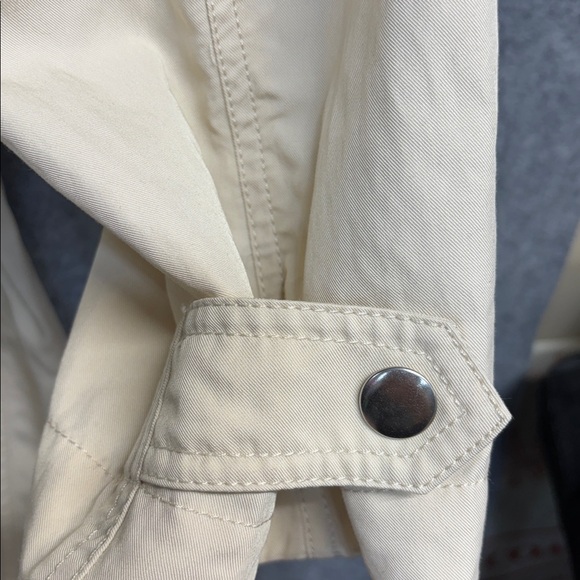 Aritzia Wilfred Phase tie cream
sports trench coat Large - Picture 6 of 11